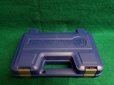 SMITH & WESSON - MODEL 686-6 PLUS*. 7-SHOT. STAINLESS. 3" BBL. W-CASE. VERY NICE! - .357 MAGNUM - 19 of 19