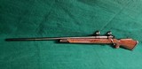 Weatherby - MARK V LEFT HAND - JAPAN MADE. 24 INCH PORTED BARREL. BLUED. W-BUEHLER RINGS. GORGEOUS RIFLE! MINTY BORE! - .300 Weatherby Magnum - 5 of 21
