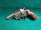 Ruger - POLICE SERVICE-SIX. STAINLESS. 2.5". BEAUTIFULLY ENGRAVED BY CLINT FINLEY. NICE BORE! MFG. IN 1977 - .357 Magnum - 4 of 22
