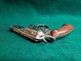 Ruger - POLICE SERVICE-SIX. STAINLESS. 2.5". BEAUTIFULLY ENGRAVED BY CLINT FINLEY. NICE BORE! MFG. IN 1977 - .357 Magnum - 21 of 22