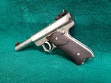 AMT - LIGHTNING. RUGER MARK II CLONE. STAINLESS. 5" BULL BARREL. NO MAG. VERY NICE! - 22 LR - 6 of 17