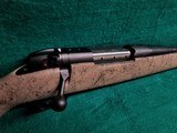 WEATHERBY -MARK V ULTRA LIGHTWEIGHT. TAN/BLACK WEBBED STOCK. 26" FLUTED BBL. NEW IN BOX! - .270 Wby. Mag. - 3 of 8