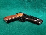 SMITH & WESSON - MODEL 39-2. DA/SA. 4" BBL. W-MAG. NICE BORE! MFG. CIRCA LATE 70'S - 9MM LUGER - 15 of 15