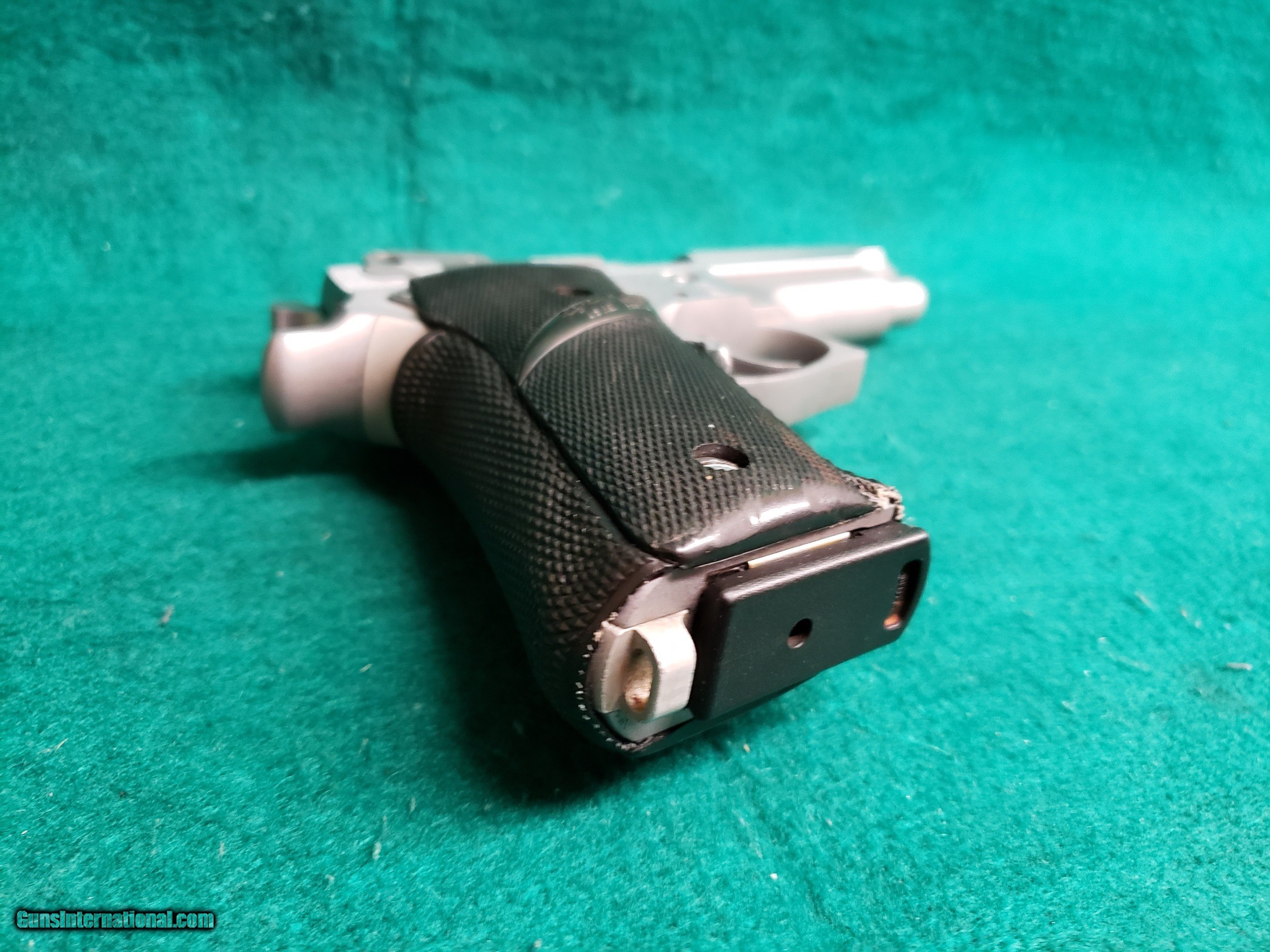 SMITH & WESSON - MODEL 659. STAINLESS. DA/SA. 4