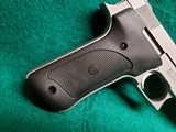 SMITH & WESSON - MODEL 2206. STAINLESS STEEL. 6" BBL. W-MAG. NEAR MINT W-CHERRY BORE! CIRCA MID 1990'S - .22 LR - 7 of 16