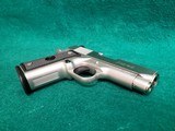 PARA ORDNANCE - P12. STAINLESS STEEL DOUBLE STACK 1911. 3.5" BBL. IN ORIGINAL CASE W-3 MAGS AND PAPERS. NEAR MINT! MFG. IN 2002 - .45 ACP - 8 of 19