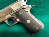 COLT - GOVERNMENT MODEL 1911. MK IV/SERIES' 80. STAINLESS. W/MAG. VERY NICE! - .45 ACP - 8 of 10