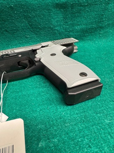 SIG SAUER-P220 ELITE PLATINUM-45ACP - Image 3 of 9