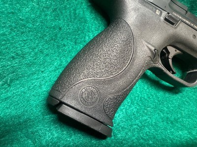 SMITH & WESSON-M&P9-9mm - Image 4 of 11