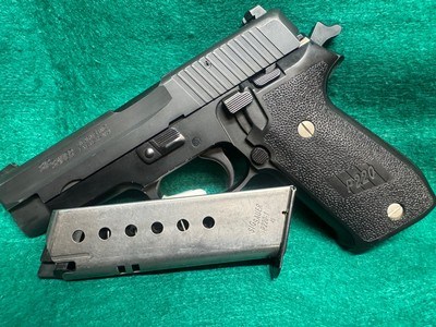 SIG SAUER-P220-45 ACP - Image 6 of 12