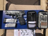 Smith&Wesson Shield Performance Center 2.0 - 2 of 2