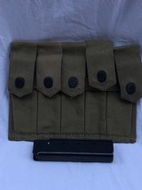 NOS Auto Ordnance Thompson 5 stick mag pouch with 5 20 round stick mags - 1 of 4