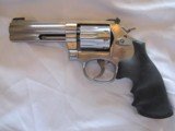 smith and wesson 617-6 10 shot revolver - 4 of 9