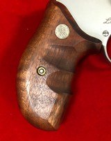 "Sold" Smith & Wesson 60-7 Lady Smith - 3 of 13
