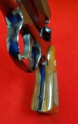 Smith & Wesson Model 10-5 38spl - 9 of 14