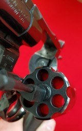 " SOLD " Colt Python 357mag2 1/2 Barrel - 13 of 17