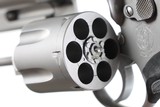 SMITH & WESSON
MODEL 629-2
STAINLESS
MOUNTIAN GUN - 7 of 9