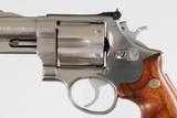 SMITH & WESSON
629
STAINLESS
3"
44 MAG
6 ROUND
WOOD W/ FINGER GROOVES - 6 of 11