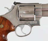 SMITH & WESSON
629
STAINLESS
3"
44 MAG
6 ROUND
WOOD W/ FINGER GROOVES - 2 of 11