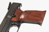 Smith & Wesson Model 41
22LR
5 1/2'' BARREL
W/FACORY BOX - 11 of 14