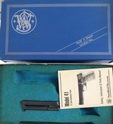 SMITH & WESSON
41
BLUED
5 1/2"
22LR
WOOD GRIPS
EXCELLENT
BOX/PAPERS - 13 of 15