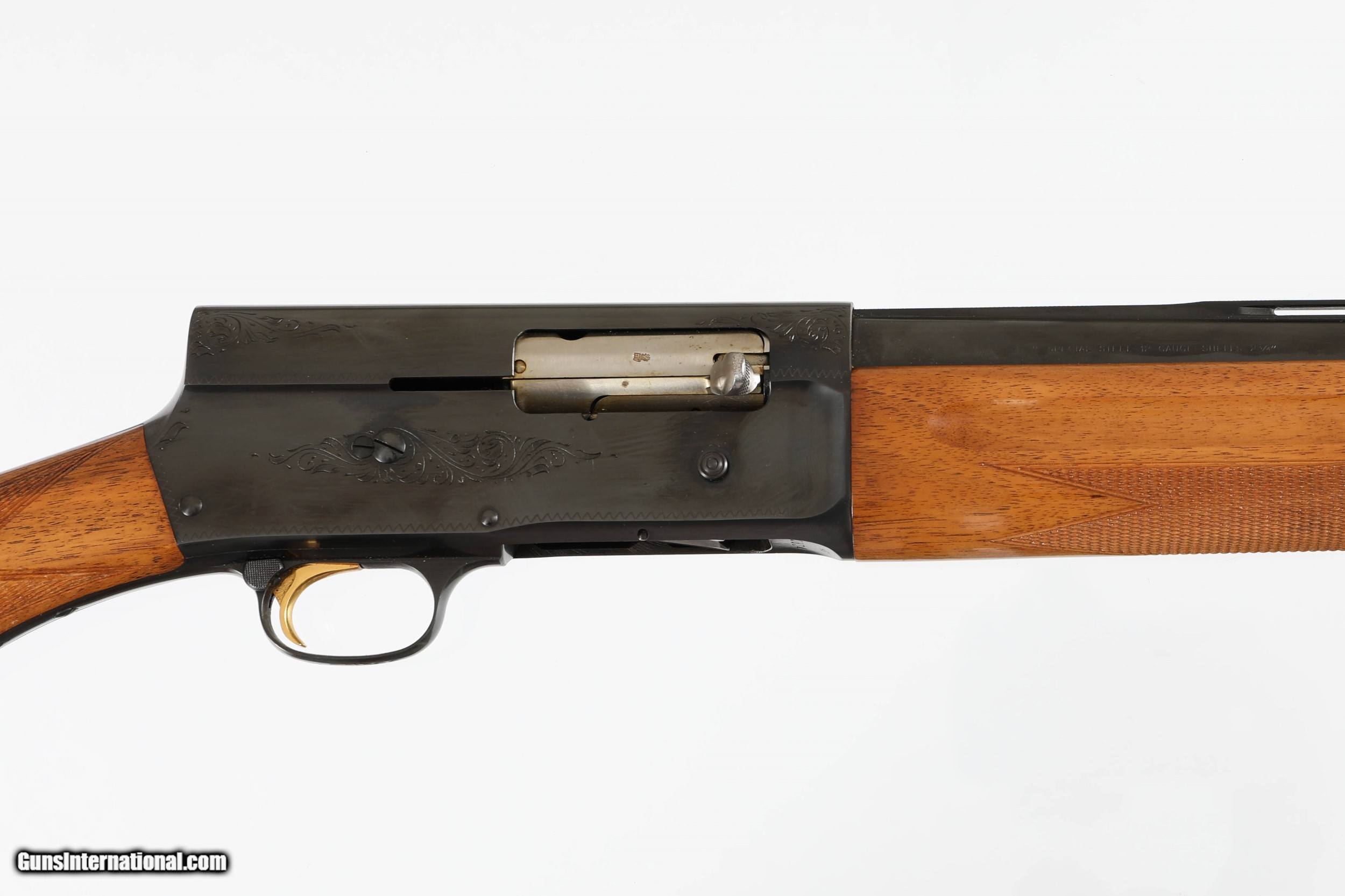 BROWNING A5 LIGHT 12 BLUED 23 1/2" MODIFIED 12 GA BLONDE WOOD 14 1/4