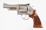 SMITH & WESSON
629-1
STAINLESS
4"
44MAG
6RD
WOOD
EXCELLENT
NO BOX - 5 of 15