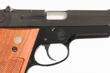 SMITH & WESSON
39-2
BLUED
4"
9MM
WOOD
EXCELLENT
FACTORY BOX AND PAPERS - 3 of 15