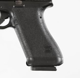 GLOCK 17
GEN 1
PISTOL - 5 of 14