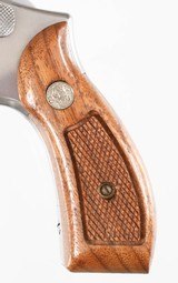 SMITH & WESSON
MODEL 66-3
357 MAGNUM 2 1/2" REVOLVER
STAINLESS STEEL - 5 of 10