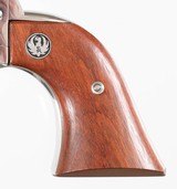 RUGER
VAQUERO
44-40
REVOLVER 7 1/2 BARREL STAINLESS STEEL - 5 of 12