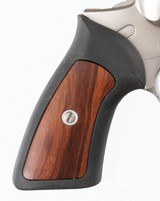 RUGERSUPER REDHAWK44 MAGNUMREVOLVER - 2 of 12