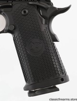 NIGHTHAWK
BOB MARVEL
9MM
PISTOL - 5 of 17