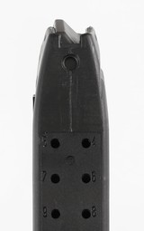 H&KUSP40 S&WPISTOL - 14 of 17