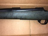 Weatherby Vanguard 7MM Rem green & black 24" - 5 of 5
