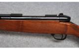 Weatherby Mark V Deluxe .300 Wby. Mag. - 4 of 8