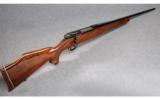 Weatherby Mark V Deluxe .300 Wby. Mag. - 1 of 8