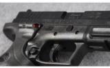 Springfield Model XD-9 with Crimson Trace Grips 9X19 - 3 of 3