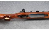 Weatherby Model Mark V Deluxe .340 Wby - 3 of 9