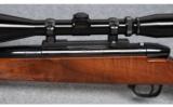 Weatherby Model Mark V Deluxe .340 Wby - 4 of 9