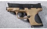 Smith & Wesson M&P40c FDE .40 S&W - 2 of 3