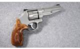 Smith & Wesson Model 627-5 Performance Center .357 Magnum - 1 of 5