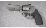 Smith & Wesson Model 617-6 .22 LR - 2 of 4