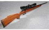 Weatherby Model Mark V .300 Wby. Mag. - 1 of 9
