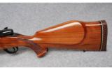Weatherby Model Mark V .257 Wby. Mag. - 7 of 9