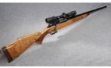 Weatherby Model Mark V Deluxe Custom .460 Wby. Mag. - 1 of 9