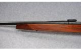 Weatherby Model Mark V Sporter .300 Wby. Mag. - 6 of 9