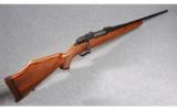 Weatherby Model Mark V Sporter .300 Wby. Mag. - 1 of 9