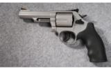 Smith & Wesson Model 69 Combat Magnum .44 Mag. - 2 of 5