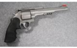 Smith & Wesson Model 629-8 Performance Ctr. .44 Magnum - 1 of 6
